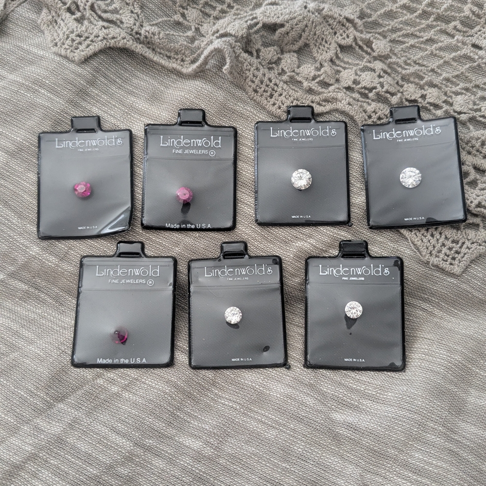 Lindenwold's Fine Jewelers Gemstone Set